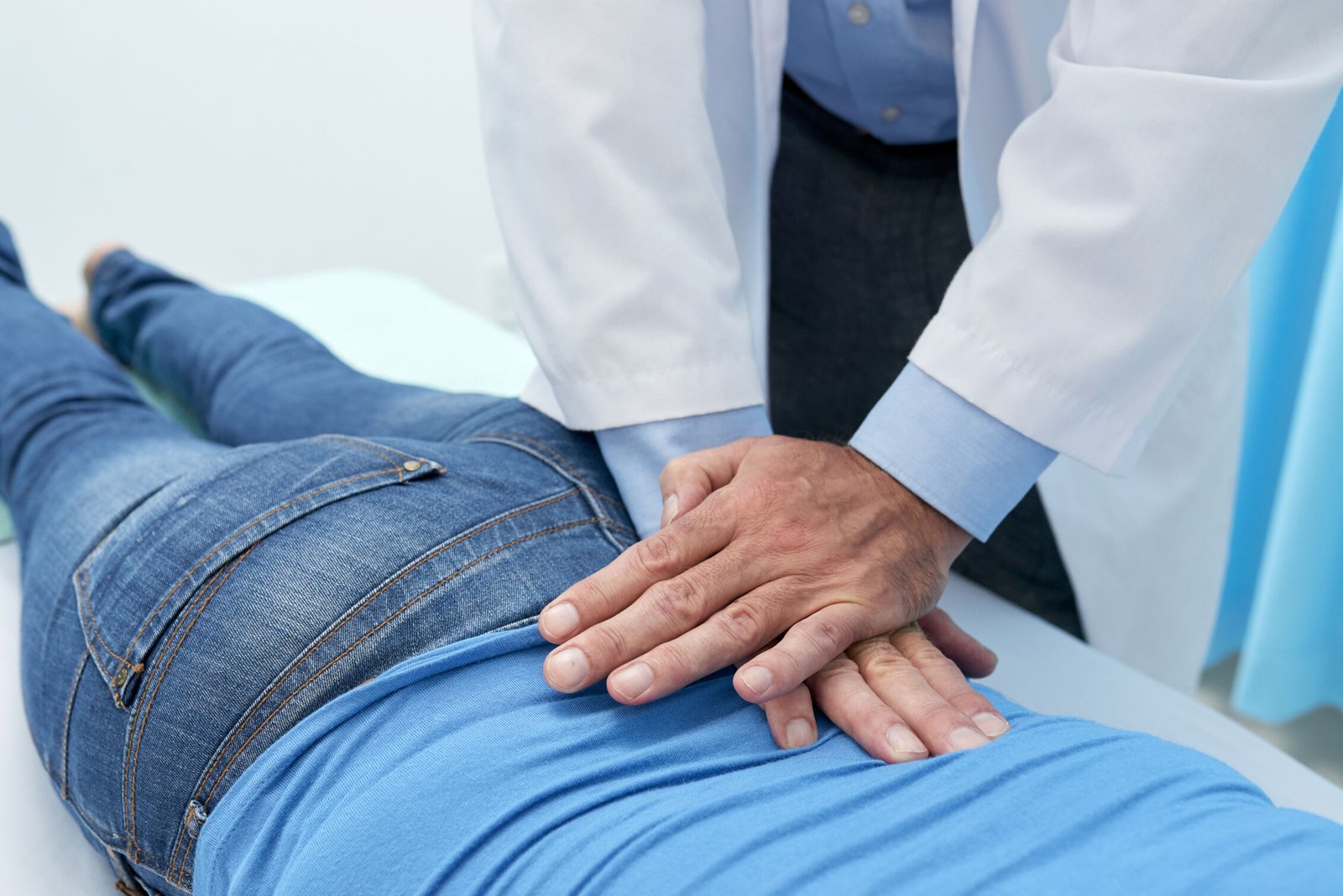 Read more about the article Chiropractor in Cuttack for Chronic Lower Back Pain